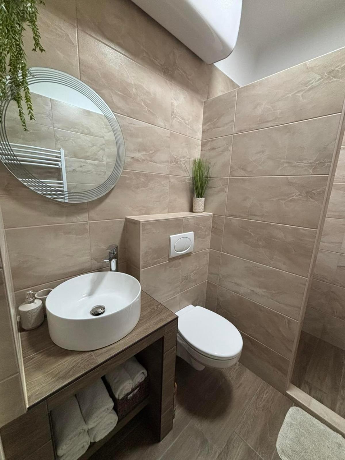 Milan Apartment Nyíregyháza Dış mekan fotoğraf
